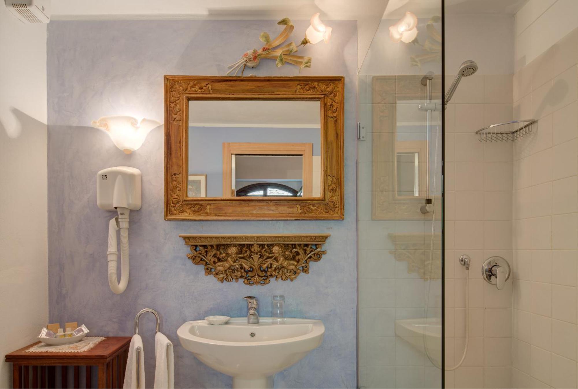 Villa La Favorita Alba  Habitación foto